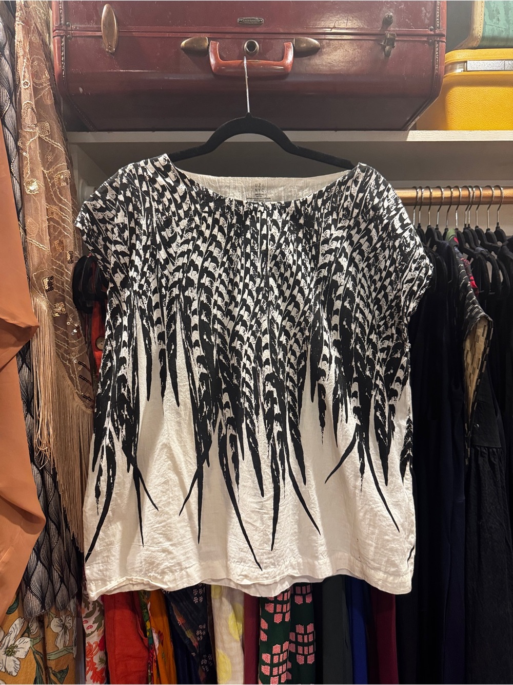 UZI NYC Black & White Printed Short Sleeve Top